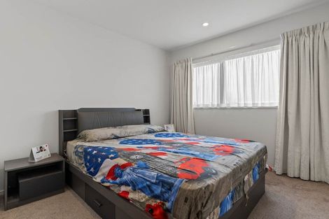 Photo of property in 2/55 Great South Road, Papakura, 2110