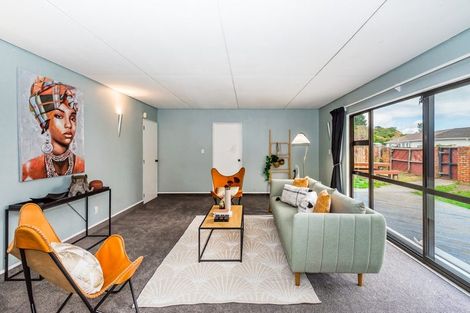 Photo of property in 1 Redwood Close, Paraparaumu, 5032