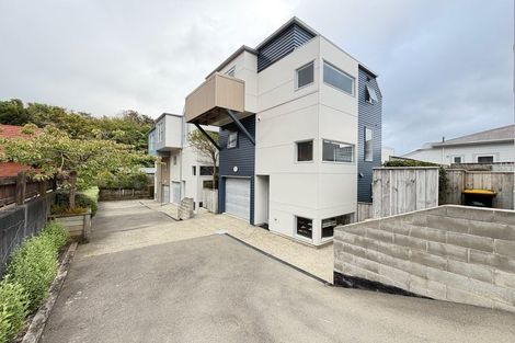 Photo of property in 3/12 Agra Crescent, Khandallah, Wellington, 6035