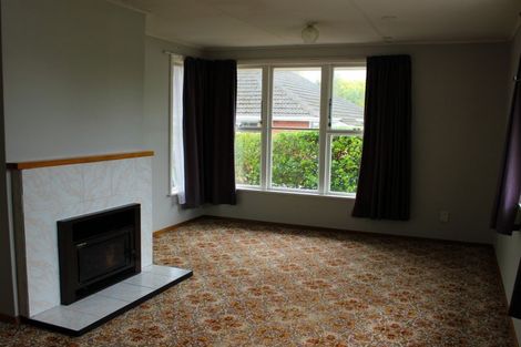 Photo of property in 42 Costley Street, Carterton, 5713