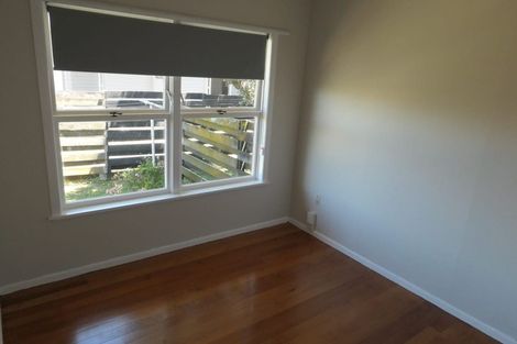 Photo of property in 2/34 Pupuke Road, Takapuna, Auckland, 0622