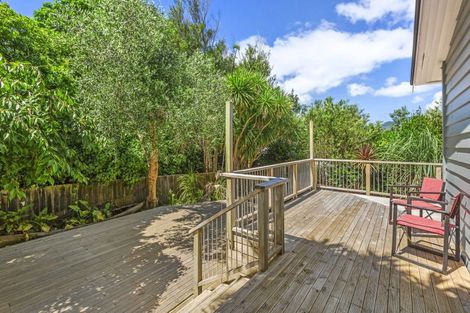 Photo of property in 12 Karioi Crescent, Raglan, 3225