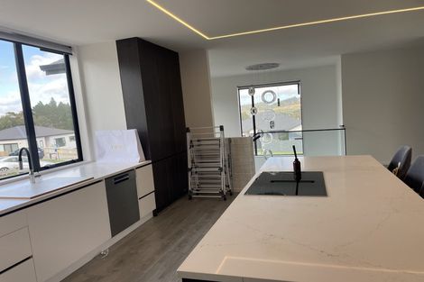 Photo of property in 18 Takurua Terrace, Orewa, 0931