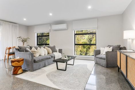 Photo of property in 9 Kaihuia Lane, Oratia, Auckland, 0604