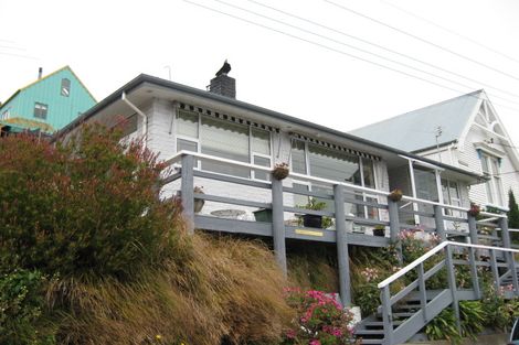 Photo of property in 8 Saint Davids Street, Lyttelton, 8082