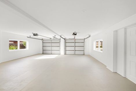 Photo of property in 17a Gulf Crest, Bucklands Beach, Auckland, 2012