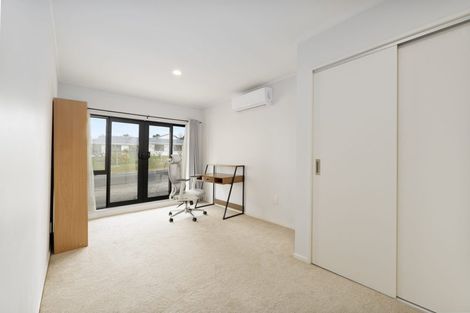 Photo of property in 14 Rhinevale Close, Henderson, Auckland, 0612