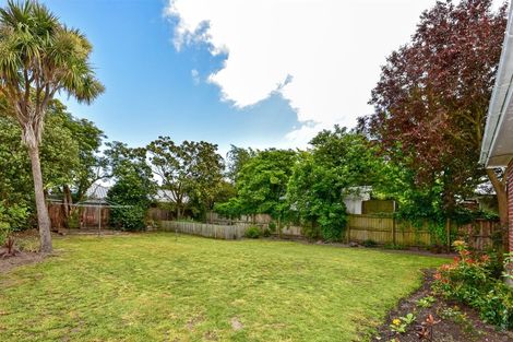 Photo of property in 201 Wairakei Road, Bryndwr, Christchurch, 8053