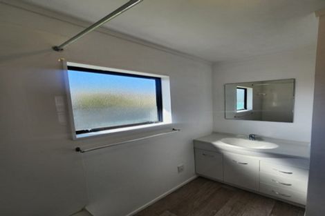 Photo of property in 3/264a Fergusson Drive, Heretaunga, Upper Hutt, 5018