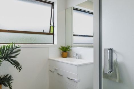 Photo of property in 27 Clarence Cox Crescent, Pirimai, Napier, 4112