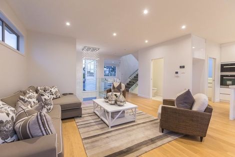 Photo of property in 6 Tokomaru Street, Orakei, Auckland, 1071