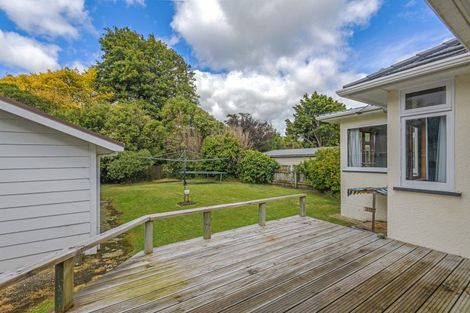 Photo of property in 8 Winston Avenue, Hokowhitu, Palmerston North, 4410