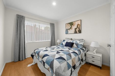 Photo of property in 8 William Woods Court, Flat Bush, Auckland, 2016