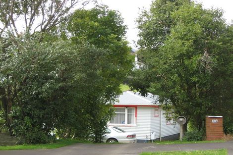 Photo of property in 63a Seaview Road, Marfell, New Plymouth, 4310