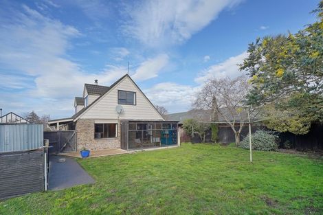 Photo of property in 145 Royal Park Drive, Parklands, Christchurch, 8083