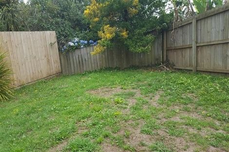 Photo of property in 13 Thomas Rea Place, Te Atatu South, Auckland, 0610