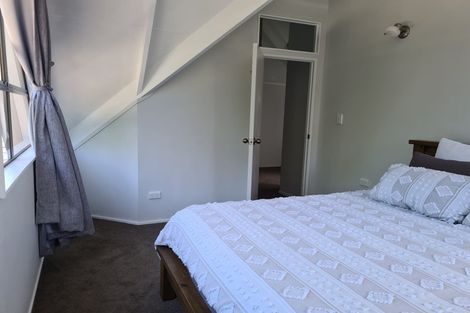 Photo of property in 20 Zita Avenue, Matakatia, Whangaparaoa, 0930