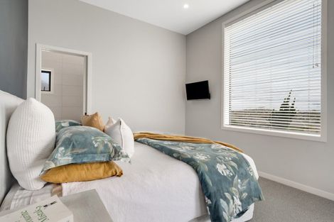 Photo of property in 167 Sandspit Road, Shelly Park, Auckland, 2014