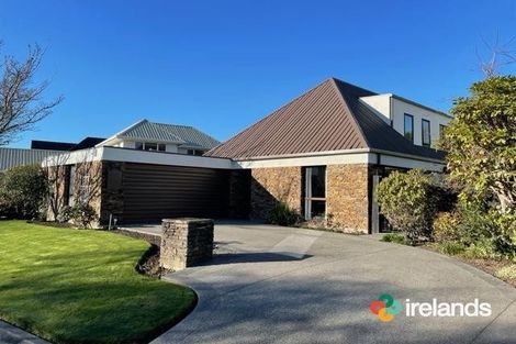 Photo of property in 2/8 Ilam Park Place, Ilam, Christchurch, 8041