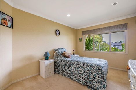 Photo of property in 2 Anaheim Boulevard, Shamrock Park, Auckland, 2016