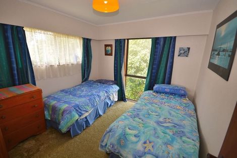Photo of property in 14 Island View Terrace, Waikanae Beach, Waikanae, 5036