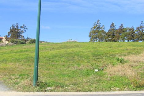 Photo of property in 13 Penwood Close, East Tamaki Heights, Auckland, 2016