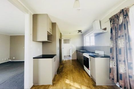 Photo of property in 20 Fiesta Drive, Half Moon Bay, Auckland, 2012