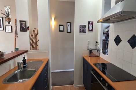 Photo of property in 11/2 Armoy Drive, East Tamaki, Auckland, 2016