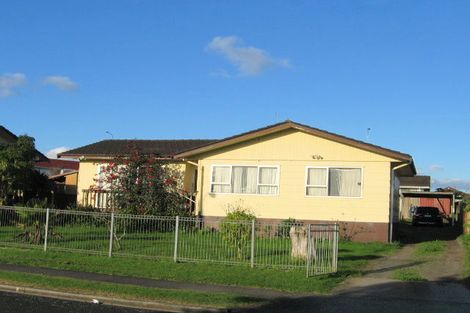 Photo of property in 42 Dillon Crescent, Clover Park, Auckland, 2019