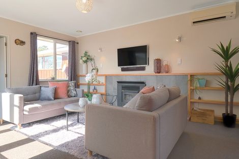 Photo of property in 21 Riwai Street, Paraparaumu, 5032