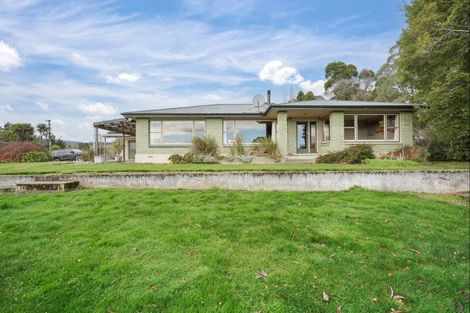 Photo of property in 40 Whyte Road, Happy Valley, Tuatapere, 9691
