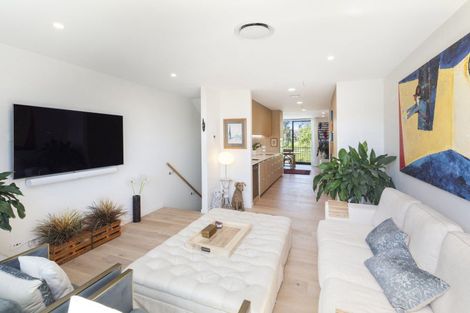Photo of property in 3/247 Cambridge Terrace, Christchurch Central, Christchurch, 8013