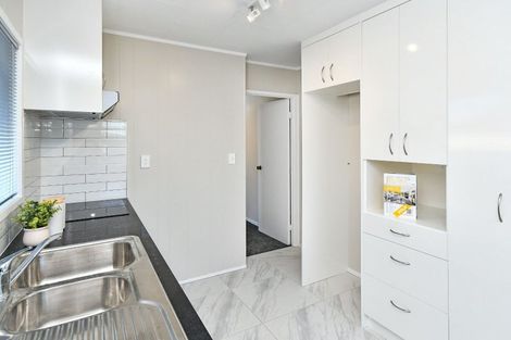 Photo of property in 1/11 Bundena Place, Clendon Park, Auckland, 2103