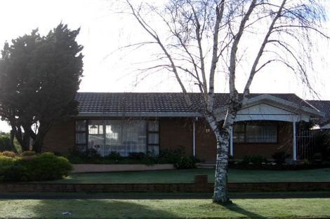 Photo of property in 18 Kentucky Way, Awapuni, Palmerston North, 4412