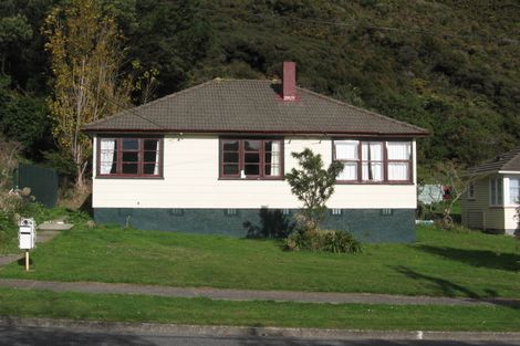 Photo of property in 20 Hay Street, Naenae, Lower Hutt, 5011