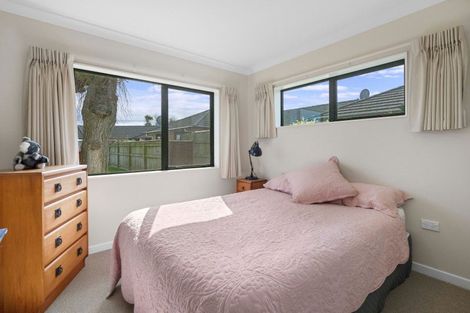 Photo of property in 30 Ian Peter Way, Otaki, 5512