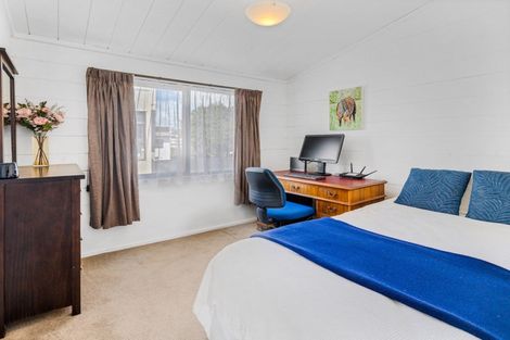 Photo of property in 3 Hattaway Avenue, Bucklands Beach, Auckland, 2012