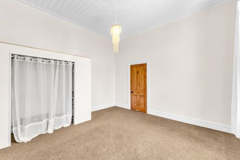 Photo of property in 12 Harris Street, Waitara, 4320