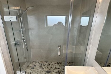 Photo of property in 2/77 Glenmore Road, Sunnyhills, Auckland, 2010