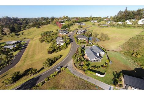 Photo of property in 10 Alderton Drive, Kerikeri, 0230