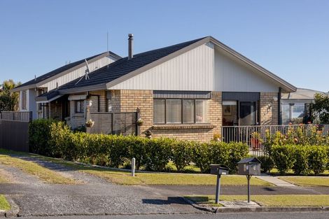 Photo of property in 9 Walnut Grove, Omokoroa, 3114