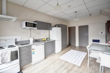 Photo of property in 5 Anzac Avenue, Dunedin Central, Dunedin, 9016