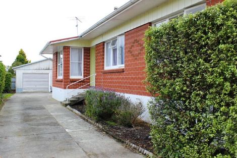 Photo of property in 42 Costley Street, Carterton, 5713