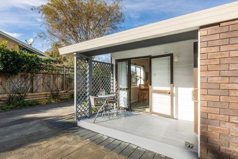 Photo of property in 16a Clare Street, Cambridge, 3434