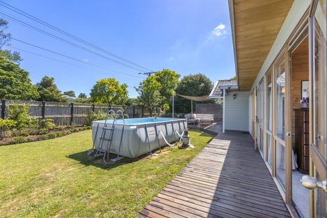 Photo of property in 12 Woodleigh Street, Frankleigh Park, New Plymouth, 4310