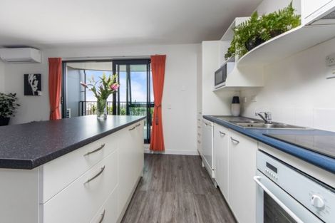 Photo of property in 1/241 Hinemoa Street, Birkenhead, Auckland, 0626