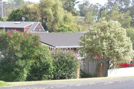 Photo of property in 1/1 Becroft Drive, Forrest Hill, Auckland, 0620