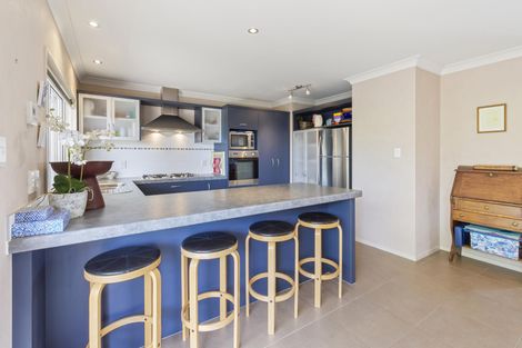 Photo of property in 54 Aberdeen Crescent, Wattle Downs, Auckland, 2103