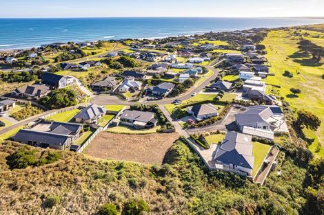 Photo of property in 39 Golf Vue Place, Castlecliff, Wanganui, 4501