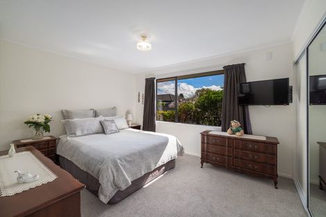 Photo of property in 2/6 Goodall Place, Redwood, Christchurch, 8051